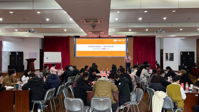 在选择商标转让机构时，首先要审查其资质。正规机构应具备以下条件：